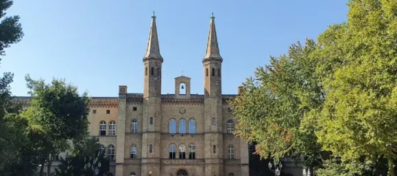 Estudio en Mitte, Germany No. 92837 2