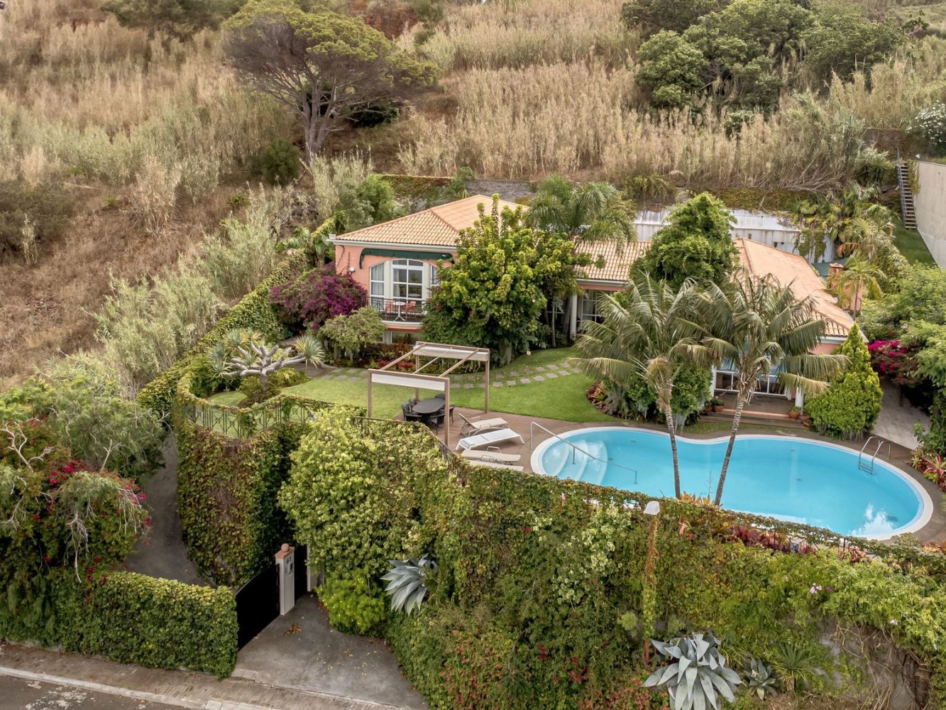 4 bedrooms House in Funchal, Portugal No. 238076