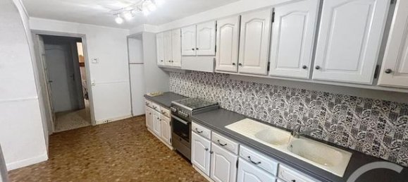 Casa T3 em Trucy-sur-Yonne, France N.º 363999 2