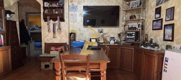 2 Schlafzimmer Wohnung in Chieri, Italy, Nr. 163989 5