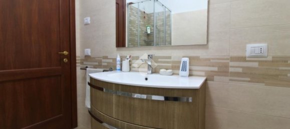 4 bedrooms Apartment in Ascoli Piceno, Italy No. 377903 19