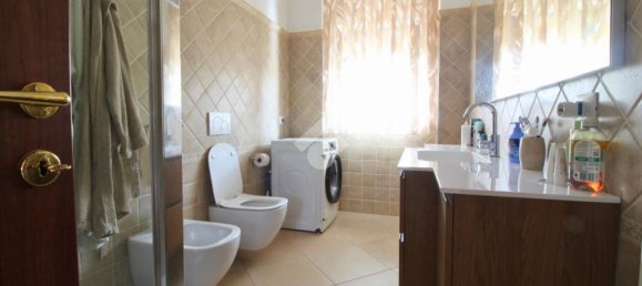 4 bedrooms Apartment in Ascoli Piceno, Italy No. 377903 13