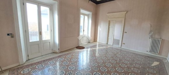 6 rooms Apartment in Frosinone, Italy No. 285959 11