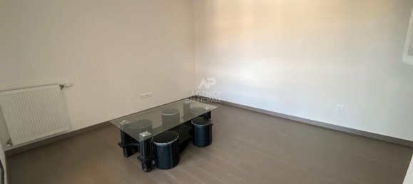 3 chambres Appartement à Pontoise, France No. 188082 2