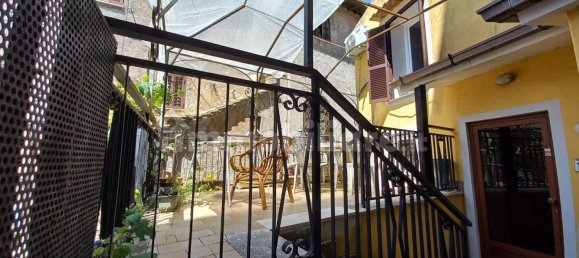 Casa de 2 dormitorios en Mazzano Romano, Italy No. 391350 2