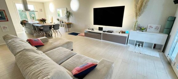 4 rooms Villa in Crema, Italy No. 37516 12