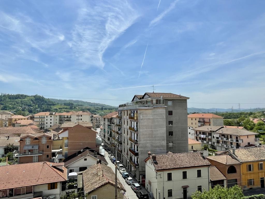Apartamento de 5 habitaciónes en Acqui Terme, Italy No. 174617