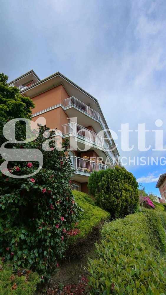 Apartamento de 2 dormitorios en Biella, Italy No. 154265