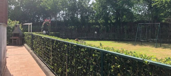 Villa de 4 habitaciónes en Giugliano in Campania, Italy No. 175590 8