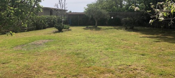 Villa de 4 habitaciónes en Giugliano in Campania, Italy No. 175590 5