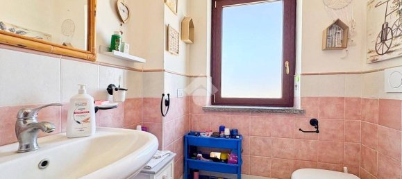 2 bedrooms Villa in Manziana, Italy No. 304074 11
