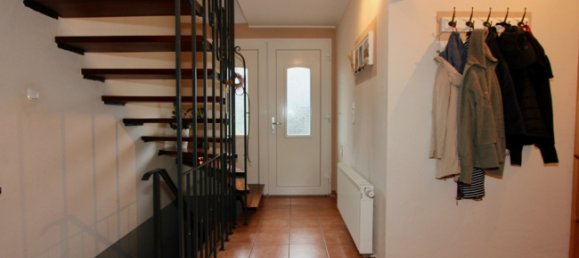 5 bedrooms House in Leer, Germany No. 334573 7