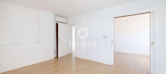 4 bedrooms Apartment in Malaga, Spain No. 182520 11