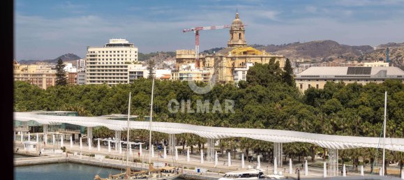 4 bedrooms Apartment in Malaga, Spain No. 182520 21