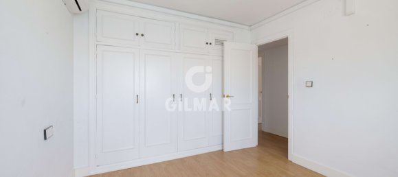 4 bedrooms Apartment in Malaga, Spain No. 182520 14