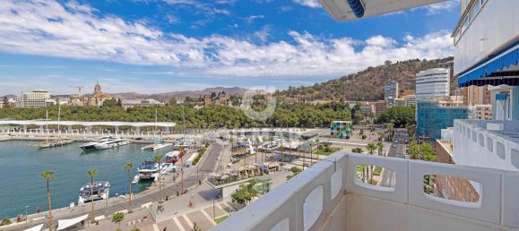 4 bedrooms Apartment in Malaga, Spain No. 182520 17