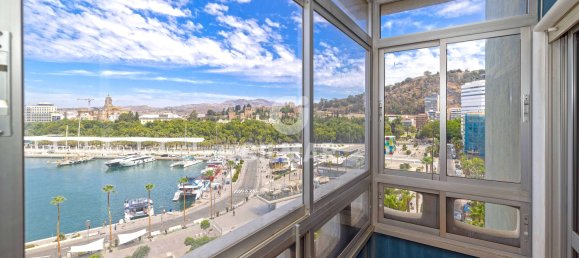 4 bedrooms Apartment in Malaga, Spain No. 182520 28