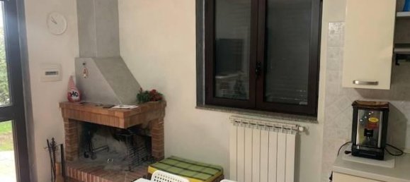 3 rooms House in Vinchiaturo, Italy No. 174026 15