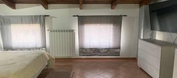 3 rooms House in Vinchiaturo, Italy No. 174026 22
