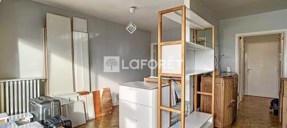 1 bedroom Apartment in Villejuif, France No. 188149 10