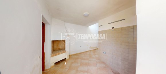 Замки и поместья с 5 комнатами в Corigliano d'Otranto, Италия № 275048 5