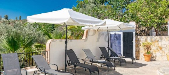 3 bedrooms House in Sayalonga, Spain No. 152706 3