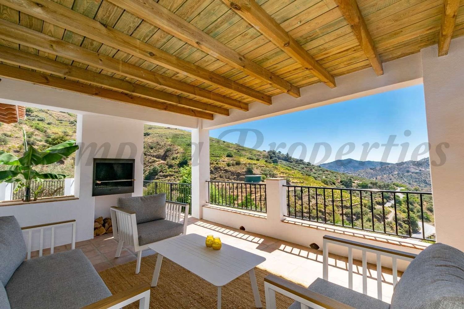 3 bedrooms House in Sayalonga, Spain No. 152706