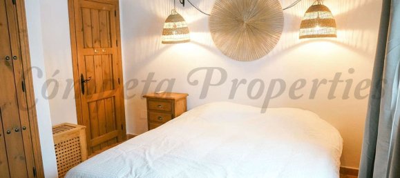 3 bedrooms House in Sayalonga, Spain No. 152706 11