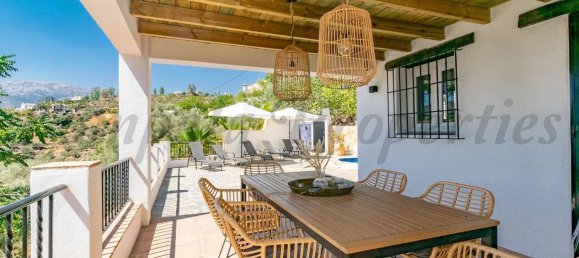 3 bedrooms House in Sayalonga, Spain No. 152706 5