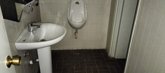 Коммерческая недвижимость 220м² в Вента-де-Баньос, Испания № 120817 5