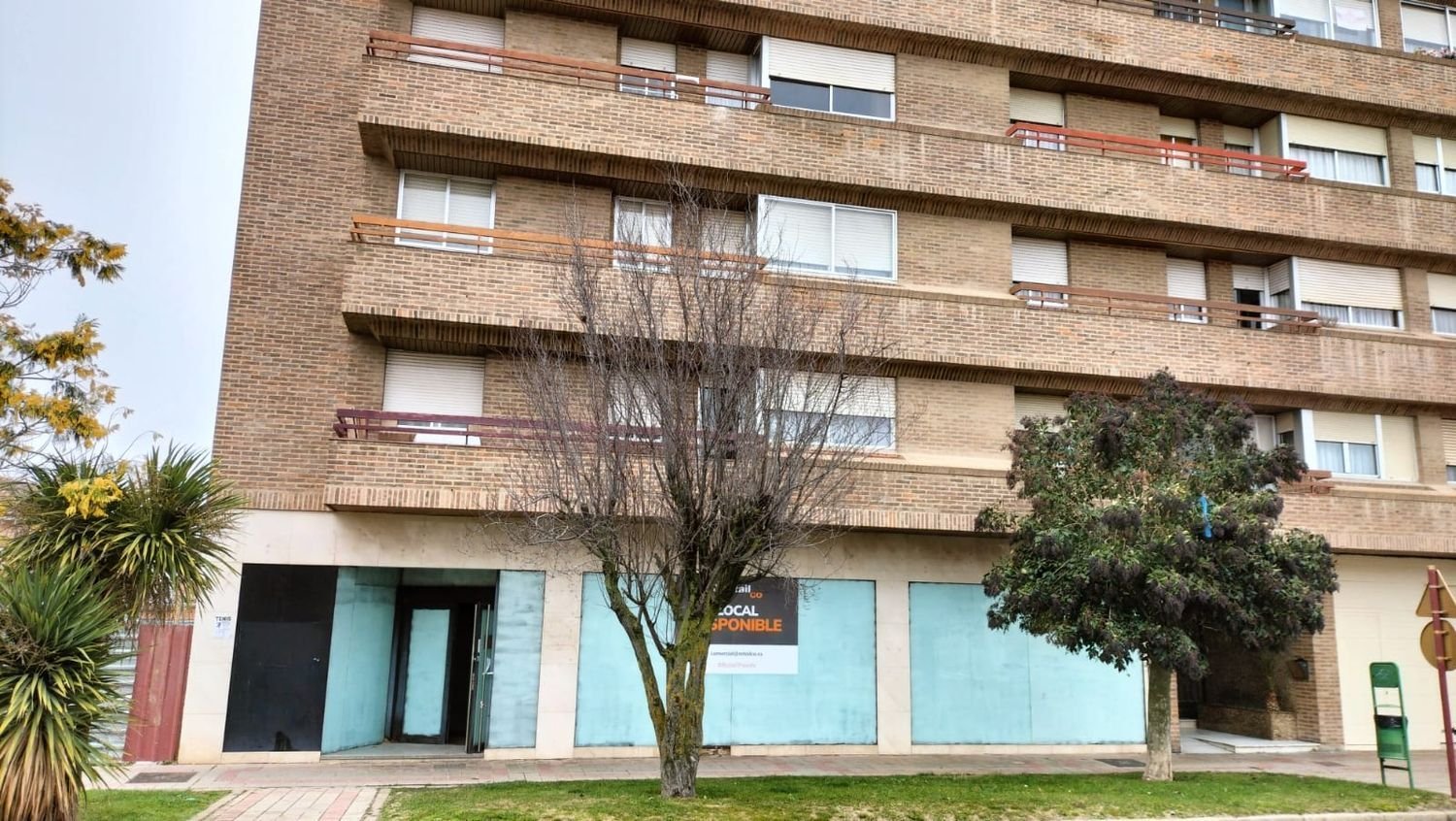 Коммерческая недвижимость 220м² в Вента-де-Баньос, Испания № 120817