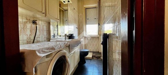 3 Schlafzimmer Wohnung in Varese, Italy, Nr. 341518 20