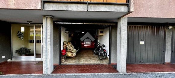 3 Schlafzimmer Wohnung in Varese, Italy, Nr. 341518 5