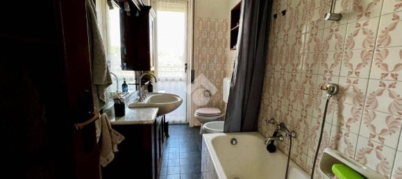 3 Schlafzimmer Wohnung in Varese, Italy, Nr. 341518 15