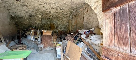 3 bedrooms Townhouse in Tremezzina, Italy No. 150060 3