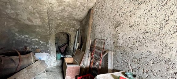 3 bedrooms Townhouse in Tremezzina, Italy No. 150060 2