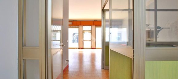  عقار تجاري في Borgo d'Ale, Italy 185متر مربع رقم 142032 13