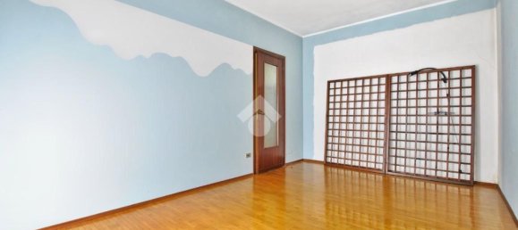  عقار تجاري في Borgo d'Ale, Italy 185متر مربع رقم 142032 20