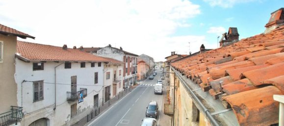  عقار تجاري في Borgo d'Ale, Italy 185متر مربع رقم 142032 32