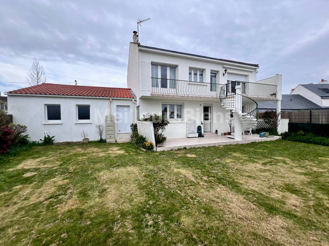 4 bedrooms House in La Roche-sur-Yon, France No. 96458