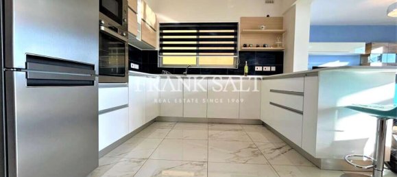 Квартира с 3 спальнями в Сент-Джулианс, Мальта № 4743 4