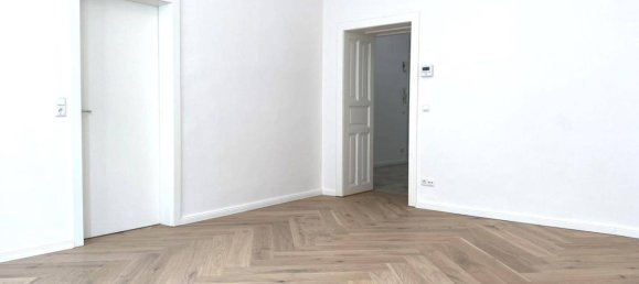 2 rooms Apartment in Wahring, Austria No. 70159 2