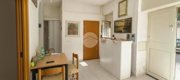 Apartamento de 2 dormitorios en Foggia, Italy No. 316215 14