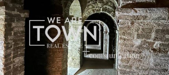 5-Zimmer Gewerbliche Immobilie in Ancona, Italy, Nr. 99148 8