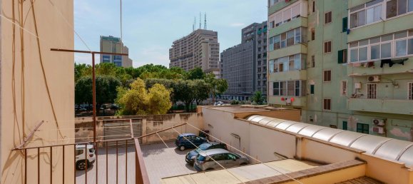 3 bedrooms Apartment in Taranto, Italy No. 372343 3