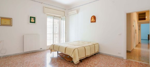 3 bedrooms Apartment in Taranto, Italy No. 372343 12