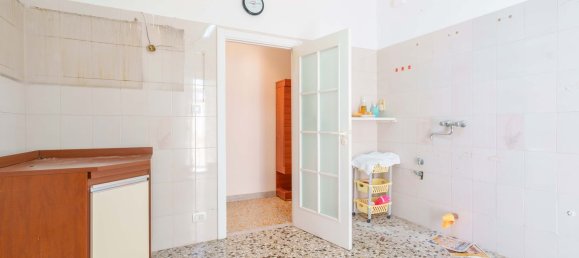 3 bedrooms Apartment in Taranto, Italy No. 372343 31