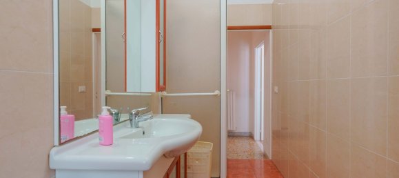 3 bedrooms Apartment in Taranto, Italy No. 372343 7