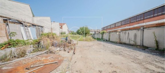 1657m² Warehouse in Turin, Italy No. 311012 49