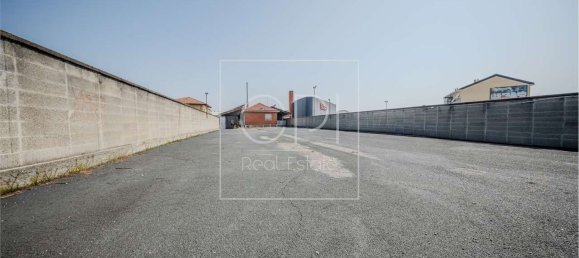 1657m² Warehouse in Turin, Italy No. 311012 11